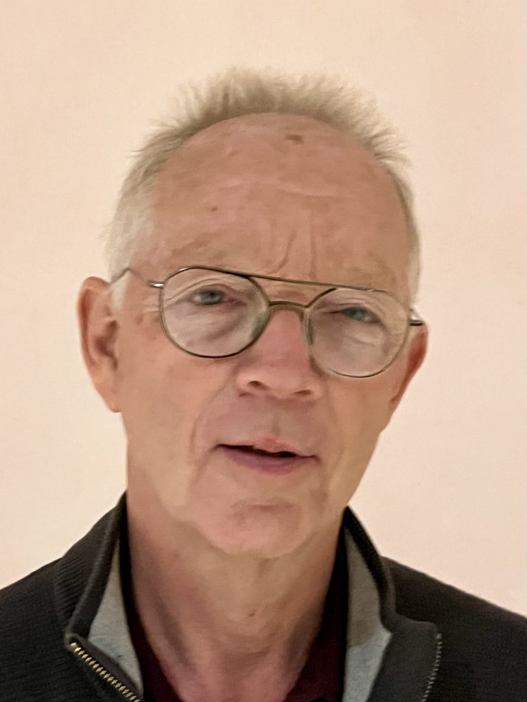 "Ik merk dat ik met onze dirigent Elisabeth nog steeds beter ga zingen, er is veel aandacht voor klankvorming en afwerking tijdens de repetities."